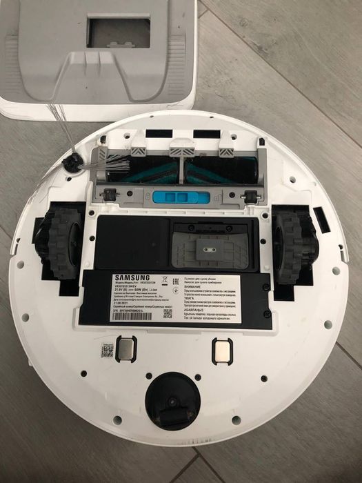 Робот Пилосос зі станцією Samsung VR30T85513W