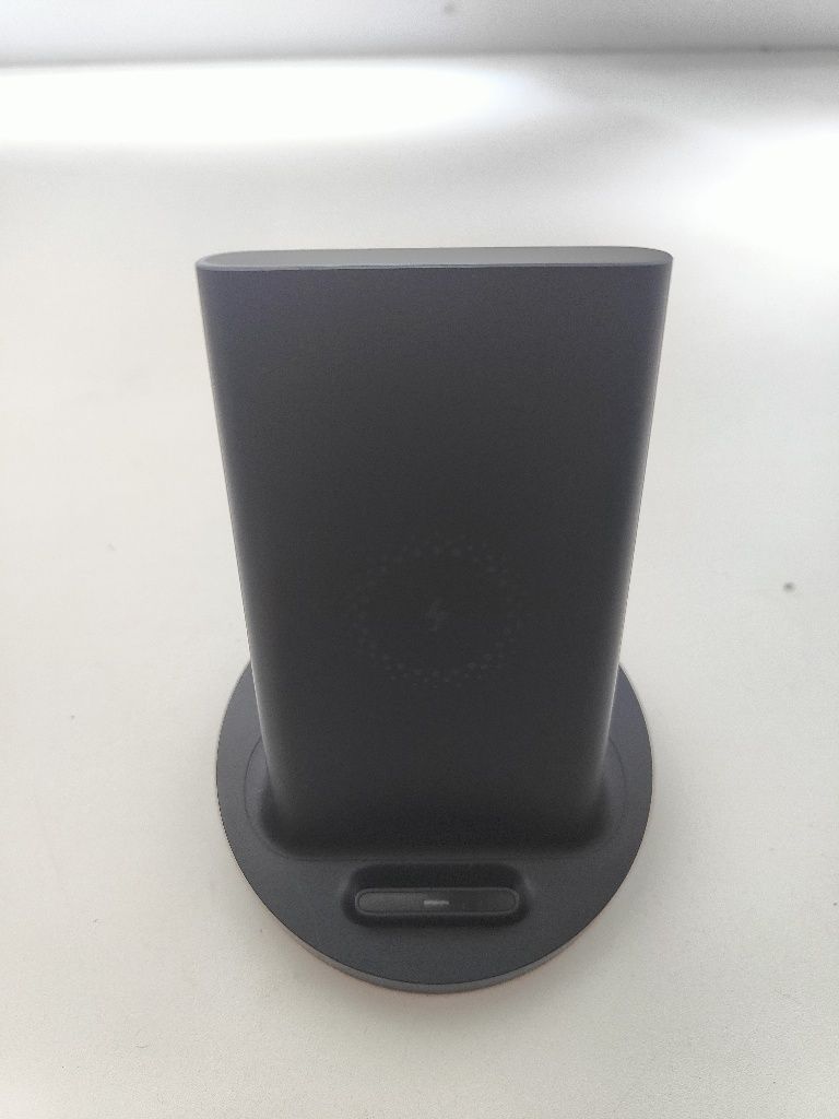 Зарядное устройство Xiaomi Mi Wireless Charging Stand 20W Black: 600 ...