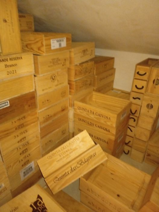 Caixas de madeira(vinhos)