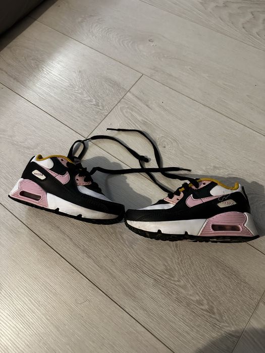 Найк кросівки