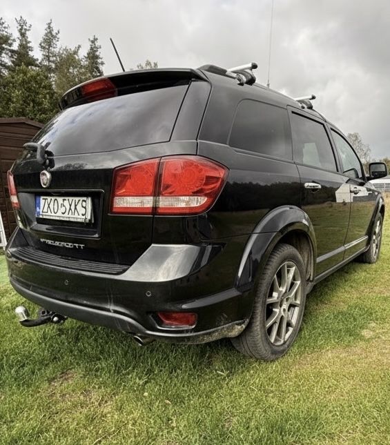 Fiat Freemont 2.0 JTD 170KM. Uszkodzony silnik, mozna utuchomic.