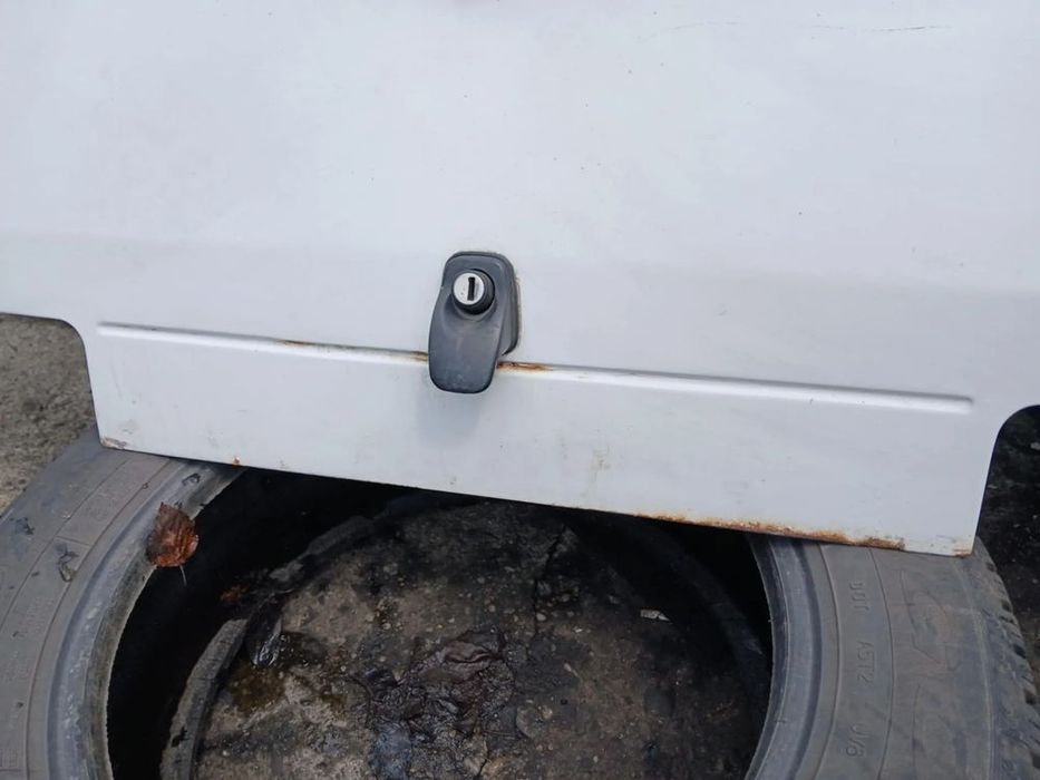 fiat cinquecento klapa bagażnika