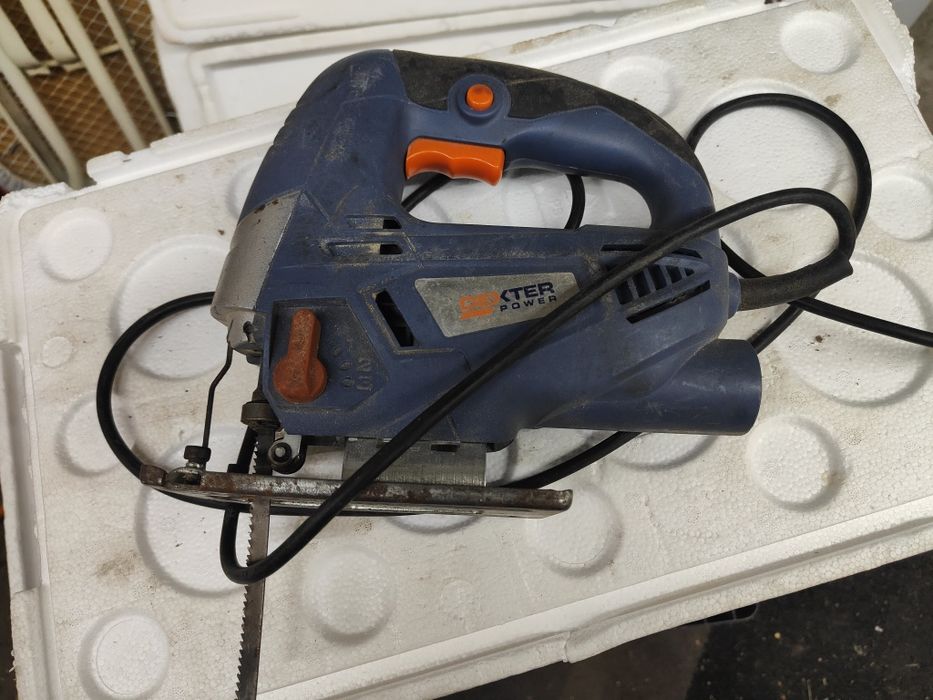 Sprzedam wyrzynarkę Dexter