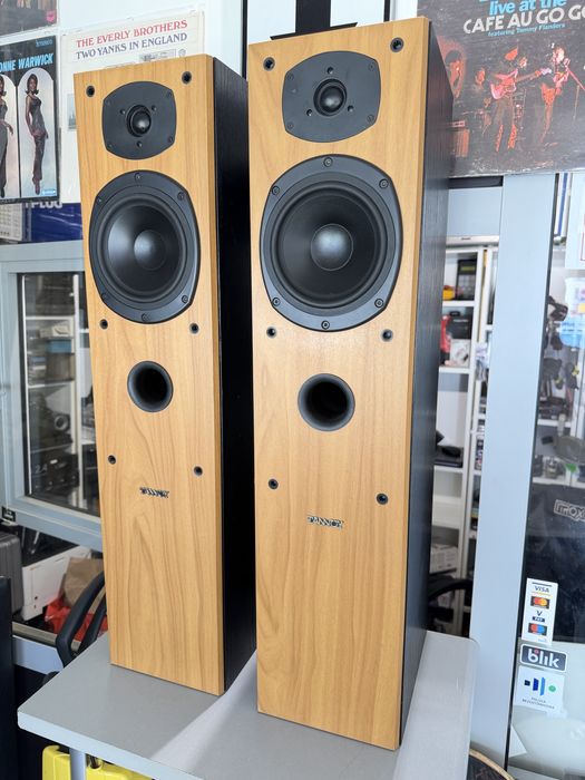 Super kolumny Tannoy mercury m3 stan igła . Po regeneracji wysokotonowych . Wizual super grają super