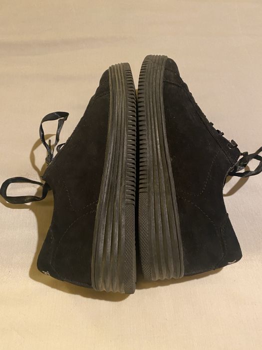 Tenis muito elegante com perolas XTI