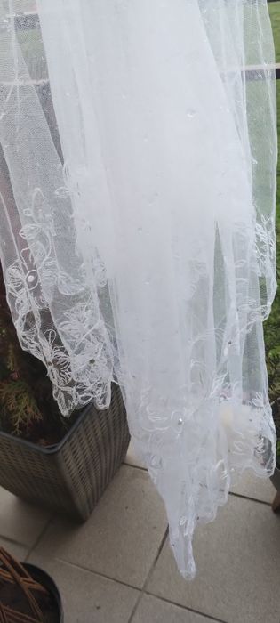 Piękny welon ślubny