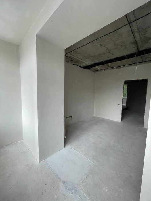 Продаж приміщення з ремонтом 226 м² в Новобудові вул. Зелена
