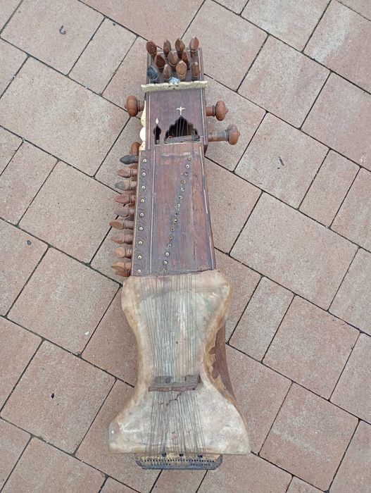 SARANGI stary zabytkowy instrument muzyczny LUDOWY INDYJSKI Głogów • OLX.pl