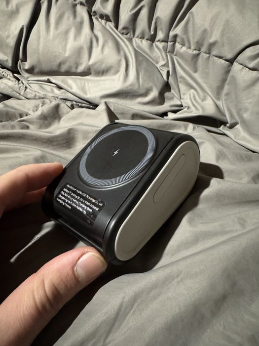 Беспроводная зарядка 3в1, с светильником.