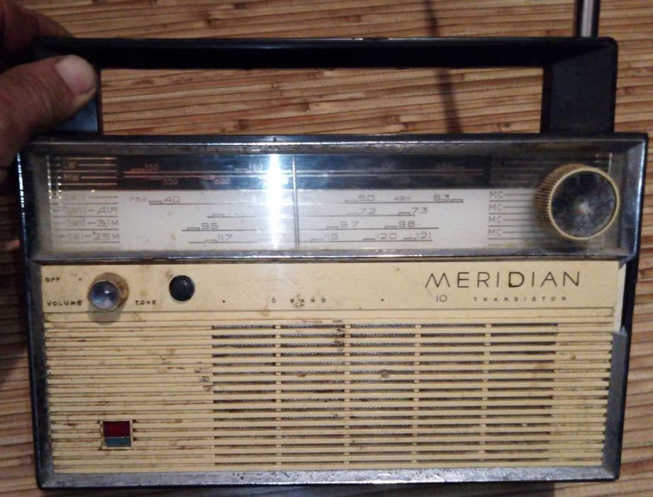 MERIDIAN радіо антікваріат