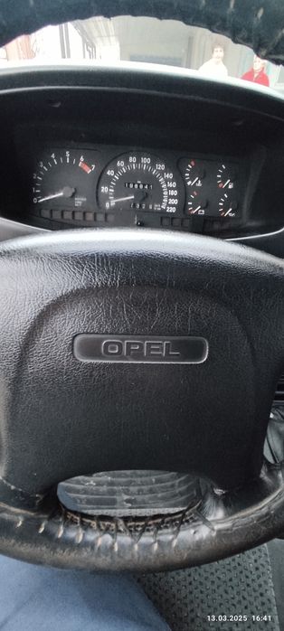 Opel Frontera 2 1996 год бензин