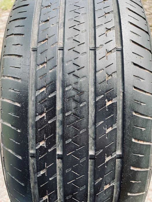 шини на автомобіль на 235\60R18