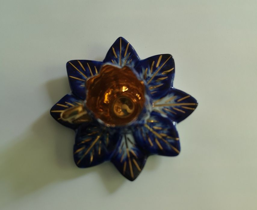 Mini chávena, porcelana.
