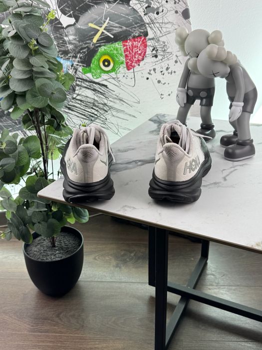 Кросівки Hoka Clifton 9 39 розмір Е14287