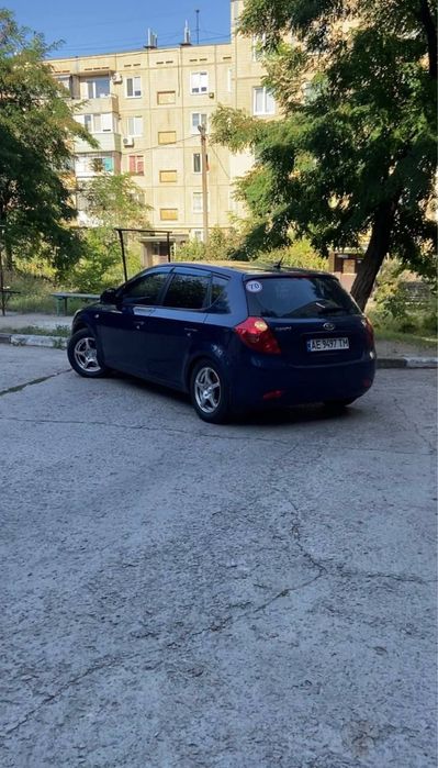 Продам авто Kia ceed 2008