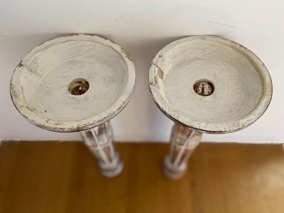 Par de tocheiros rústicos em madeira