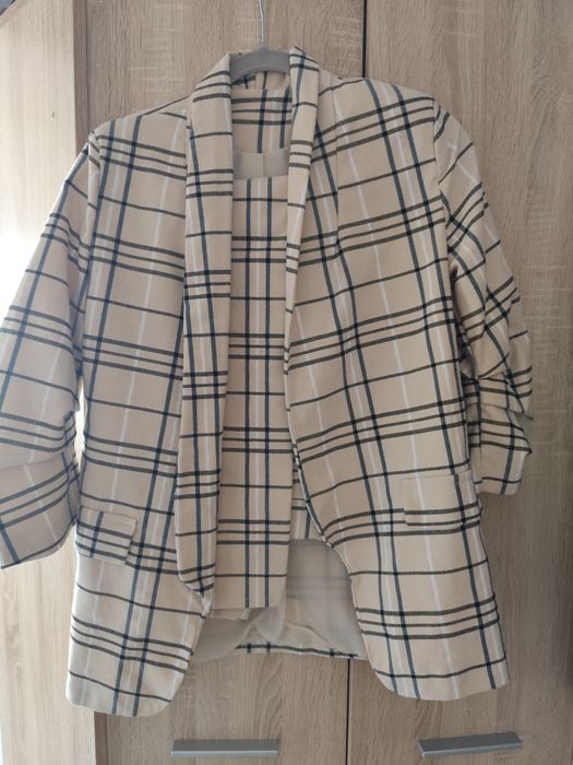 Garnitur damski elegancki