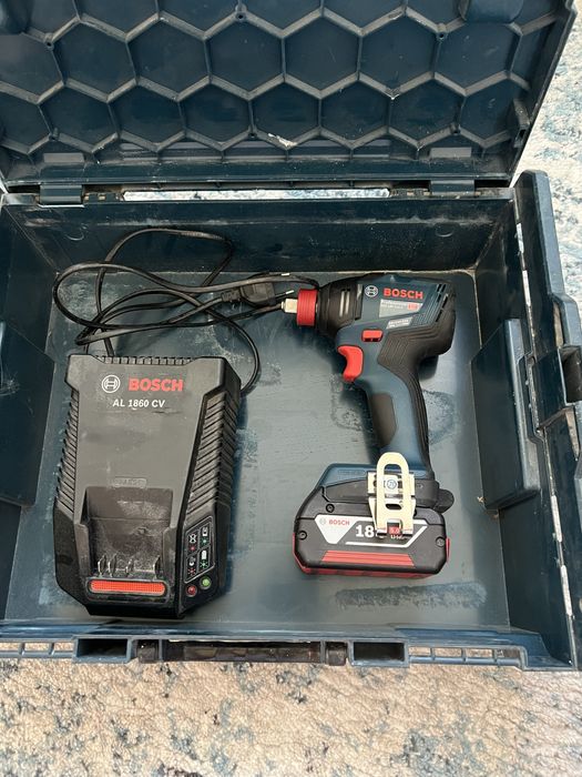 Bosch GDX 18V-210C Klucz udarowy akumulator 5.0Ah + ładowarka