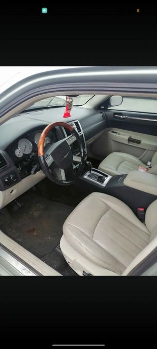 Chrysler 300C Chrysler 300 Co 2,7 uszkodzony silnik  z Belgii ZAMIENIĘ