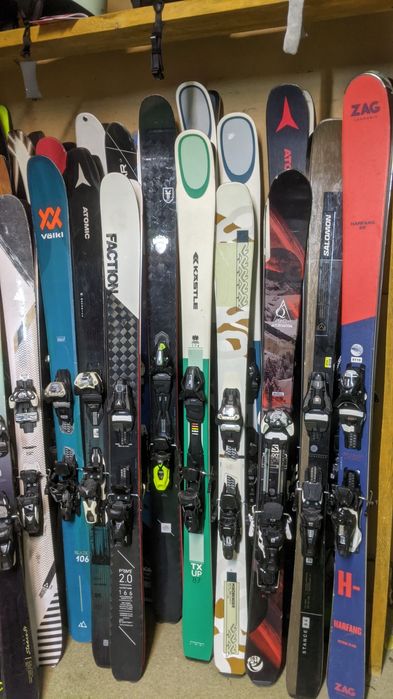 Розпродаж Гірські лижі з Австрії, опт і роздріб