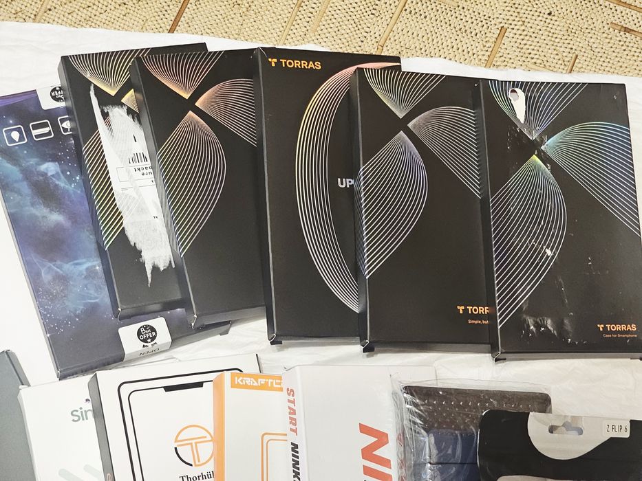 Чохли до телефонів нові якісні