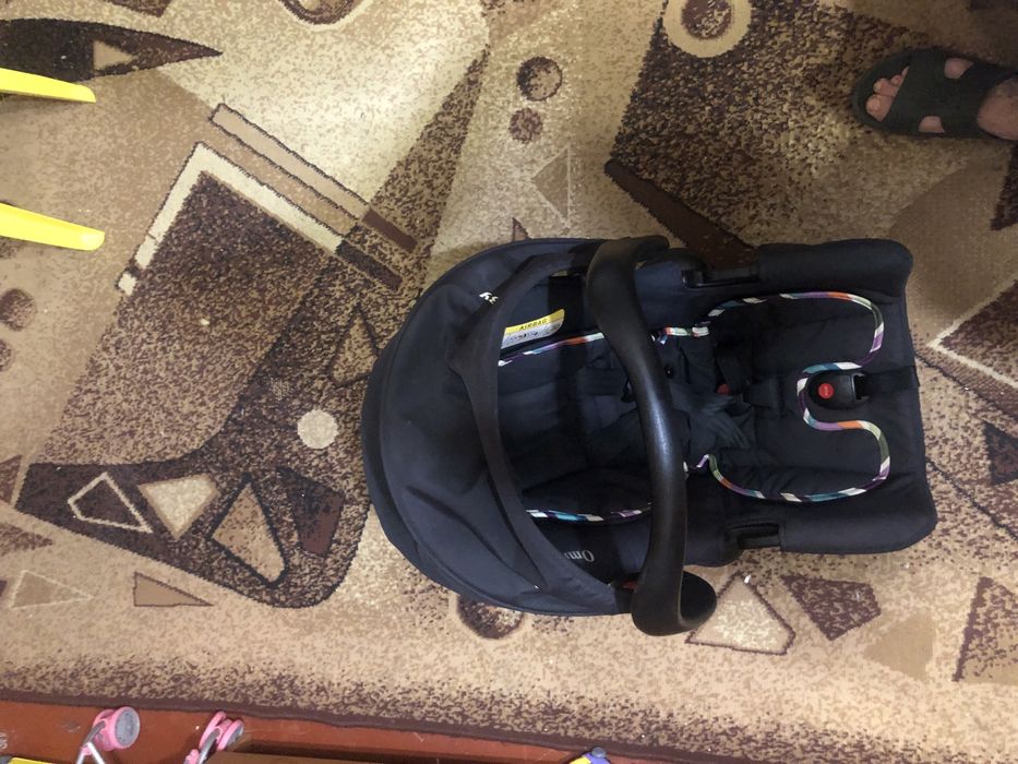 Продам авто крісло 0-12кг