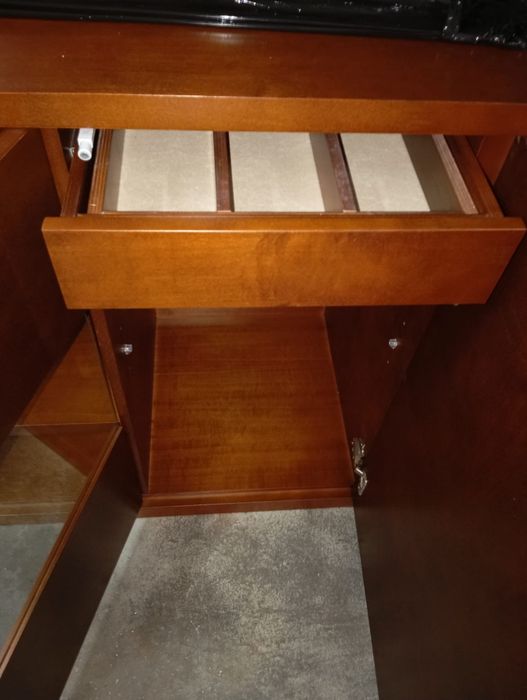 Aparador e Móvel Garrafeira