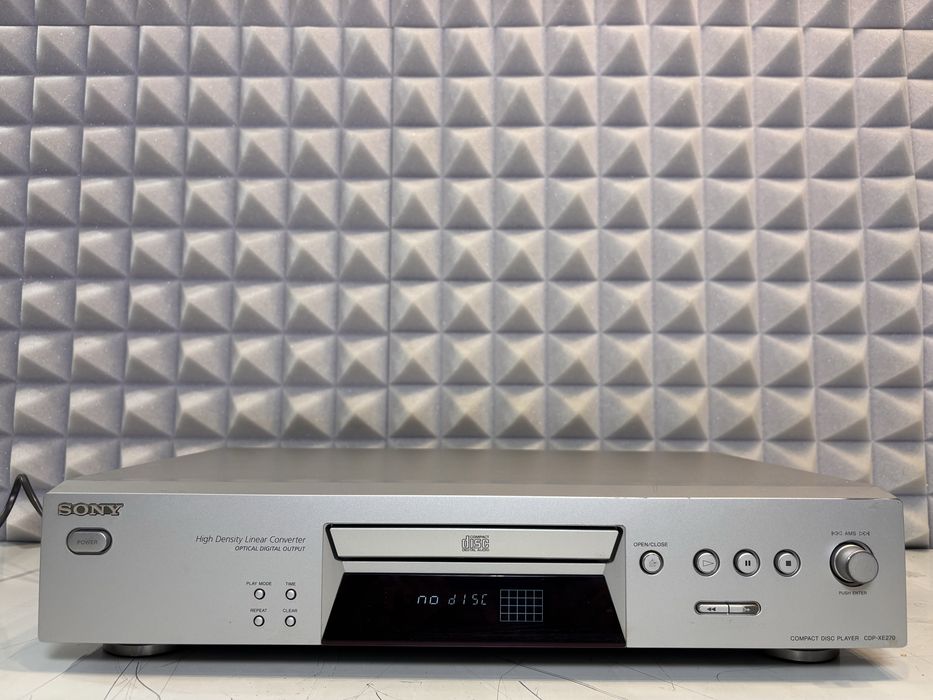 Odtwarzacz CD Sony CDP XE 270