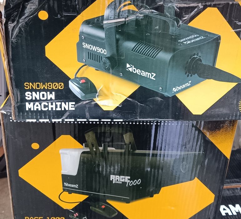 Генератор штучного снігу Beamz SNOW MACHINE 900 Вт Снігомашина