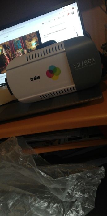 Virtual reality glasses + wireless controller64861601027714124