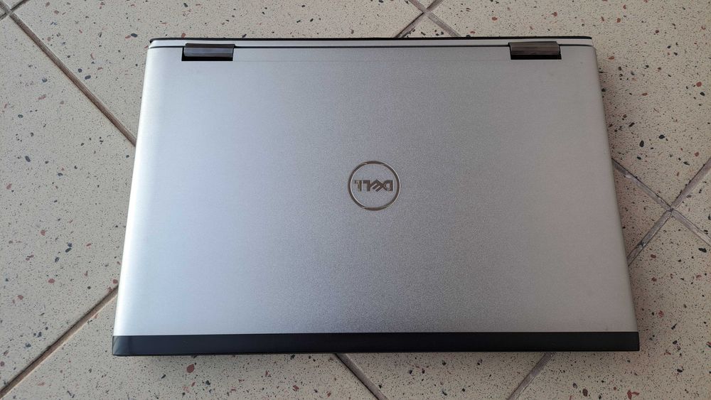 Laptop Dell Vostro 3750 17c i3 8ram dysk SSD 240 win10