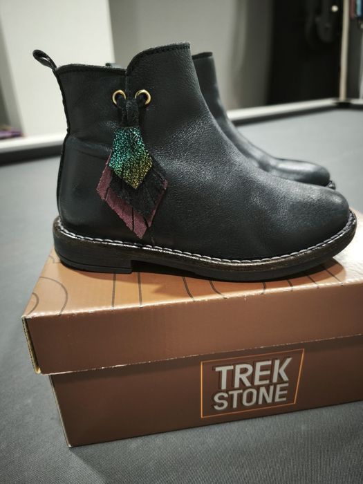 Botas de menina em pele azul marinho Tam 25