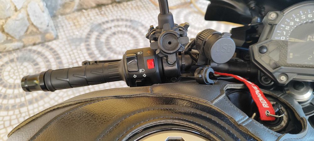 "reservada" Vendo Kawasaki  Z900  práticamente nova