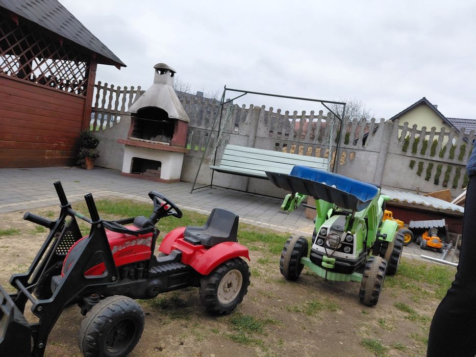 Sprzedam traktorek dziecięcy