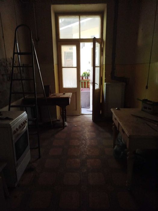 Продаж 3-х кімнатної квартири по вул. Снопківська