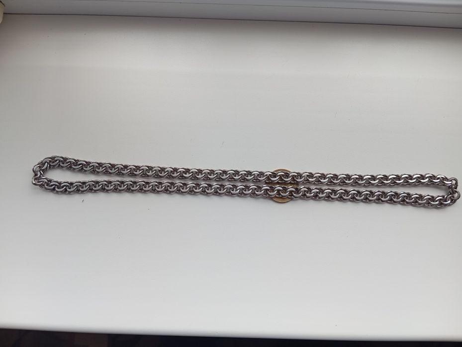 Серебряная массивная цепочка.