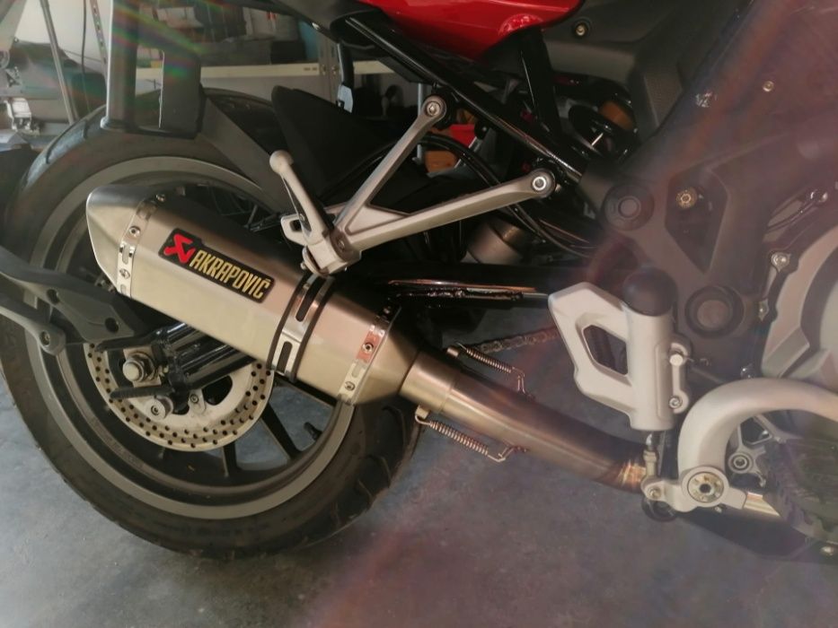 Linha escape Benelli tkr 502 e 302 TNT 125