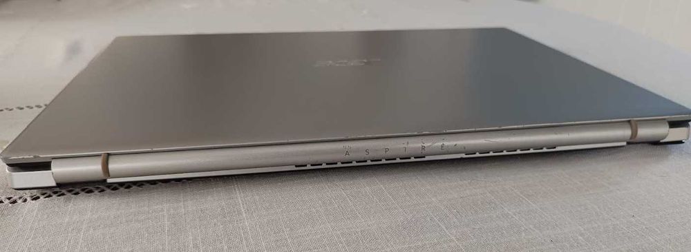 Acer Aspire 3 | 15.6" Full HD | Intel i7 11ª Gen |  NVIDIA GeForce MX350 | 12GB RAM | SSD 256GB