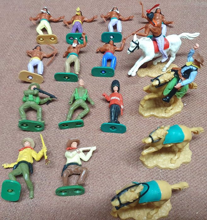 Bonecos - Cowboys, Índios e Soldados - Anos 60 - Timpo, Crescent, MPC