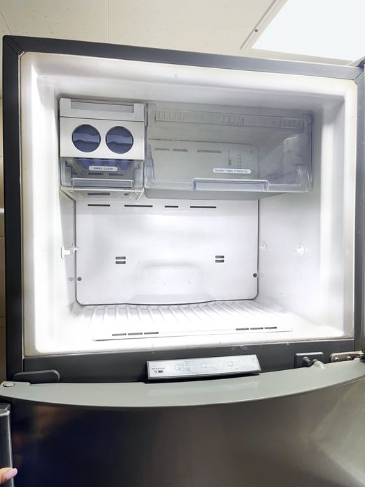 холодильник Whirlpool