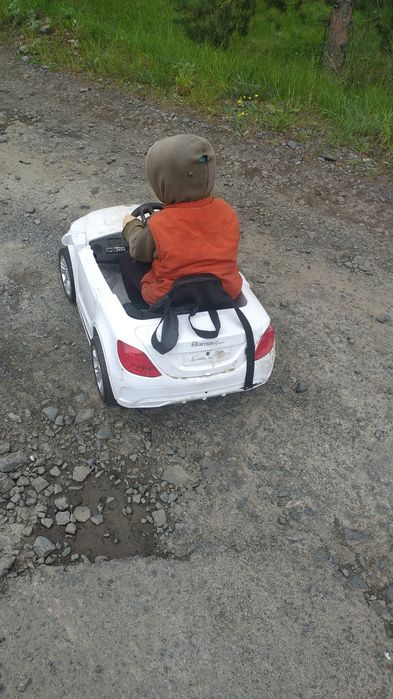 Продам дитячу електро машину