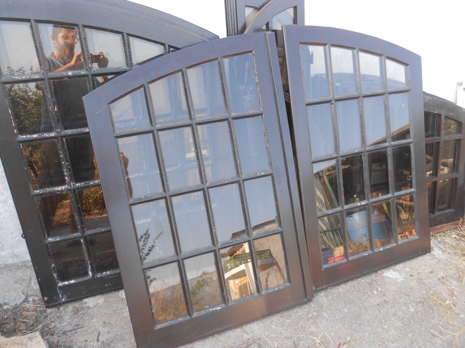 Janelas antigas madeira maciça em bom estado varias medidas