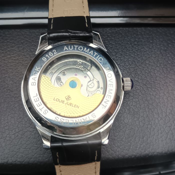 Часы автоматический ход