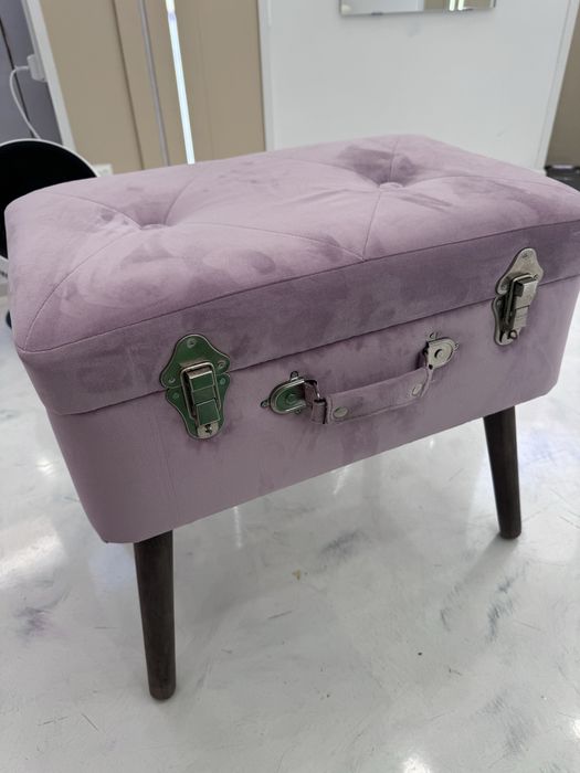 Cadeiras e bancos com rodas para estetica