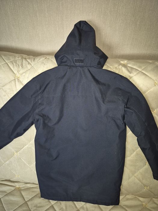 Продам куртку на хлопчика на зріст 140