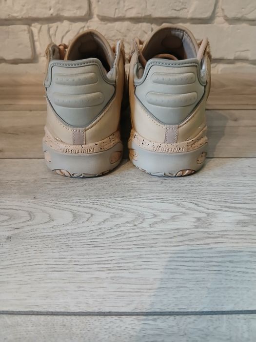 Продам нові кросівки фірми Adidas