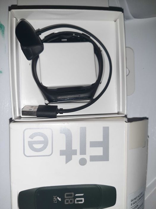 Фитес трекер samsung