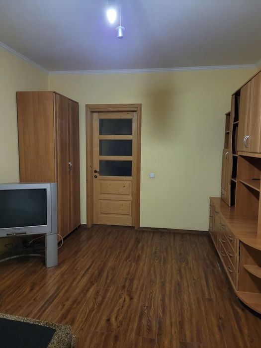 Продам 2 км.кв.вул.Галицька(АТБ), новобудова,не вуглова,світла,тепла