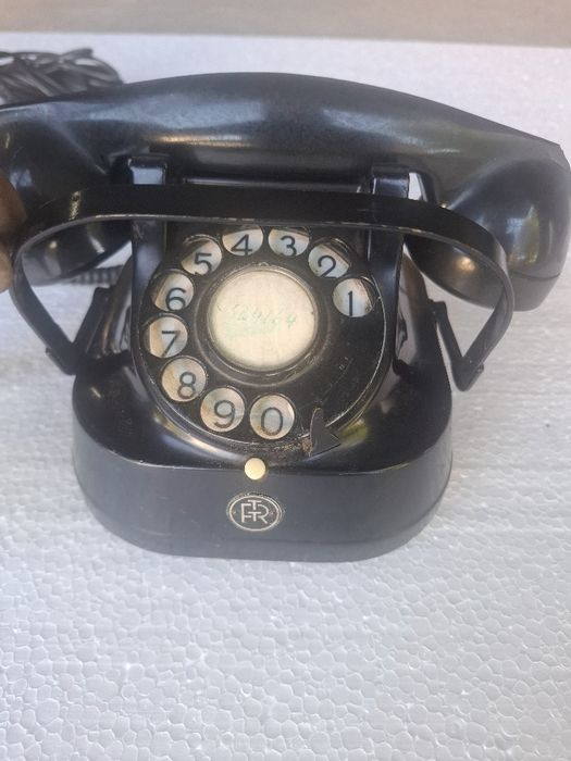 Telefon stacjonarny zabytkowy Altes Bell RTT 56