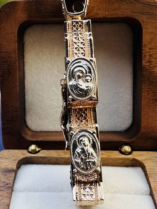 Золотой крест с эбеном 585